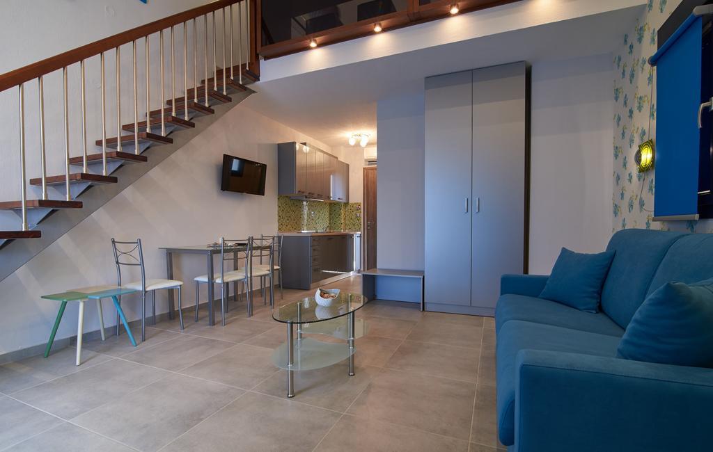 ניקיטי Grey House Apartments חדר תמונה
