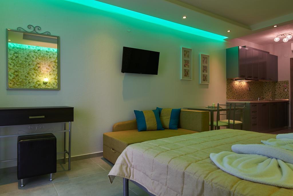 ניקיטי Grey House Apartments חדר תמונה