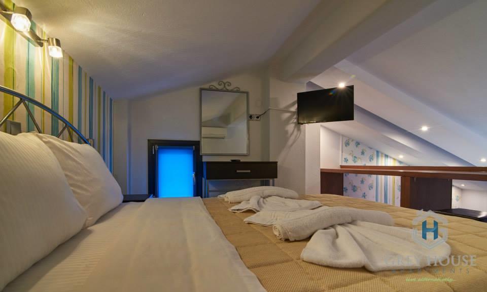 ניקיטי Grey House Apartments מראה חיצוני תמונה