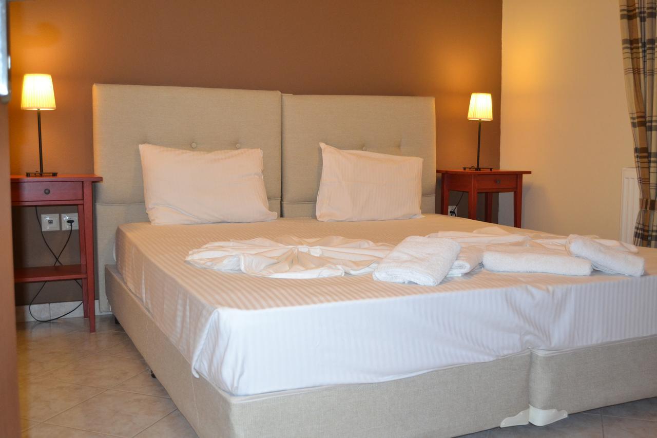 ניקיטי Grey House Apartments מראה חיצוני תמונה